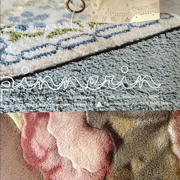 Spinner on Latch Hook Rug Pattern - Picture 6 of 6